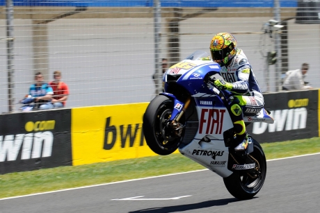 VR46wheeling.jpg