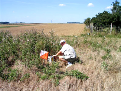 La Neuvilloise 2005, Francis pose une des balises.